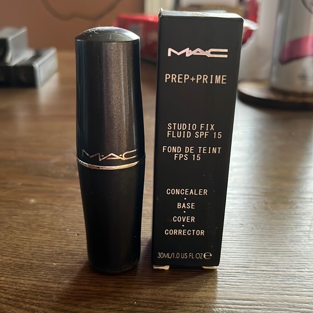 Mac concealer NC15